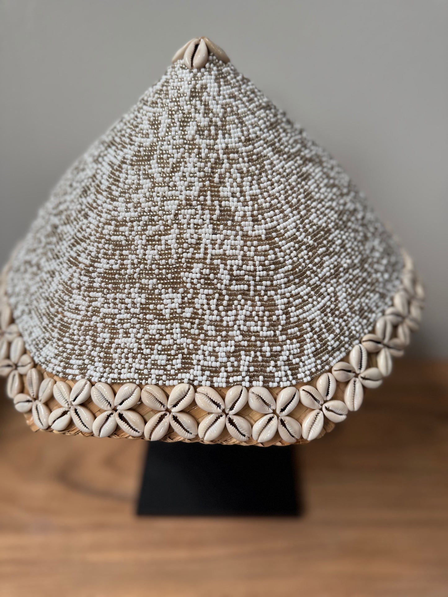 Beaded hoed