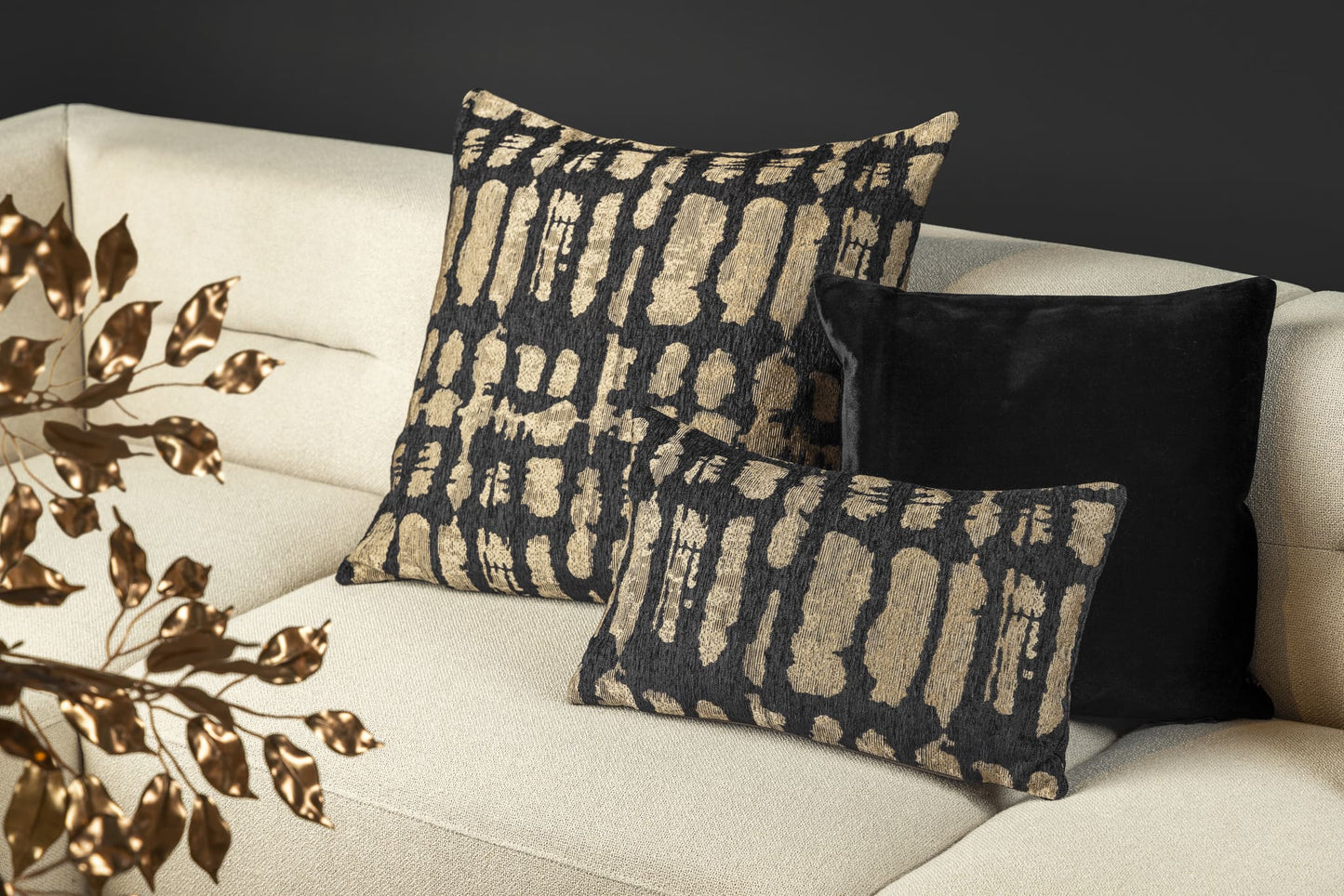 Delphine 45x45 cm Raven