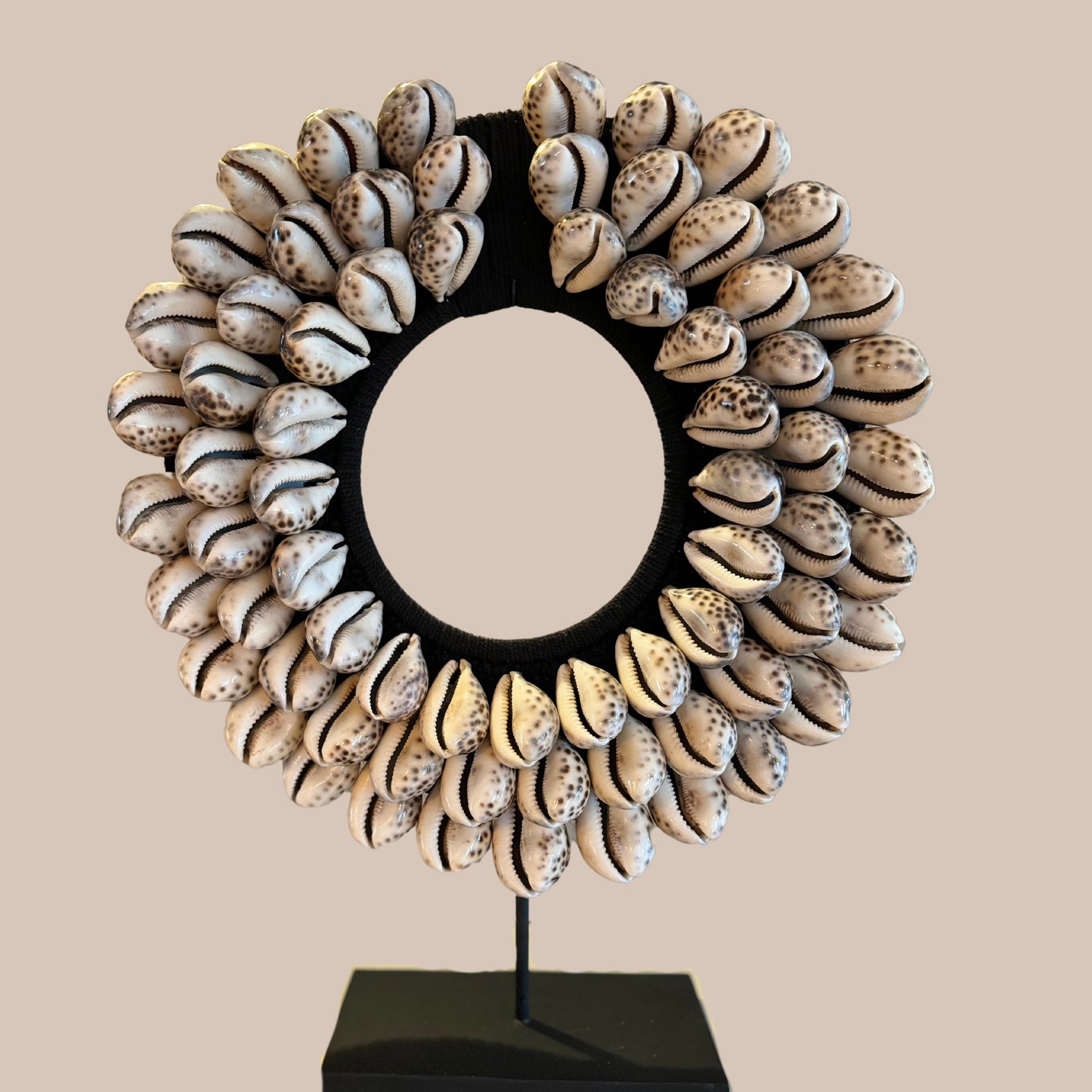 Miya tijgerschelpenketting - Interior pieces