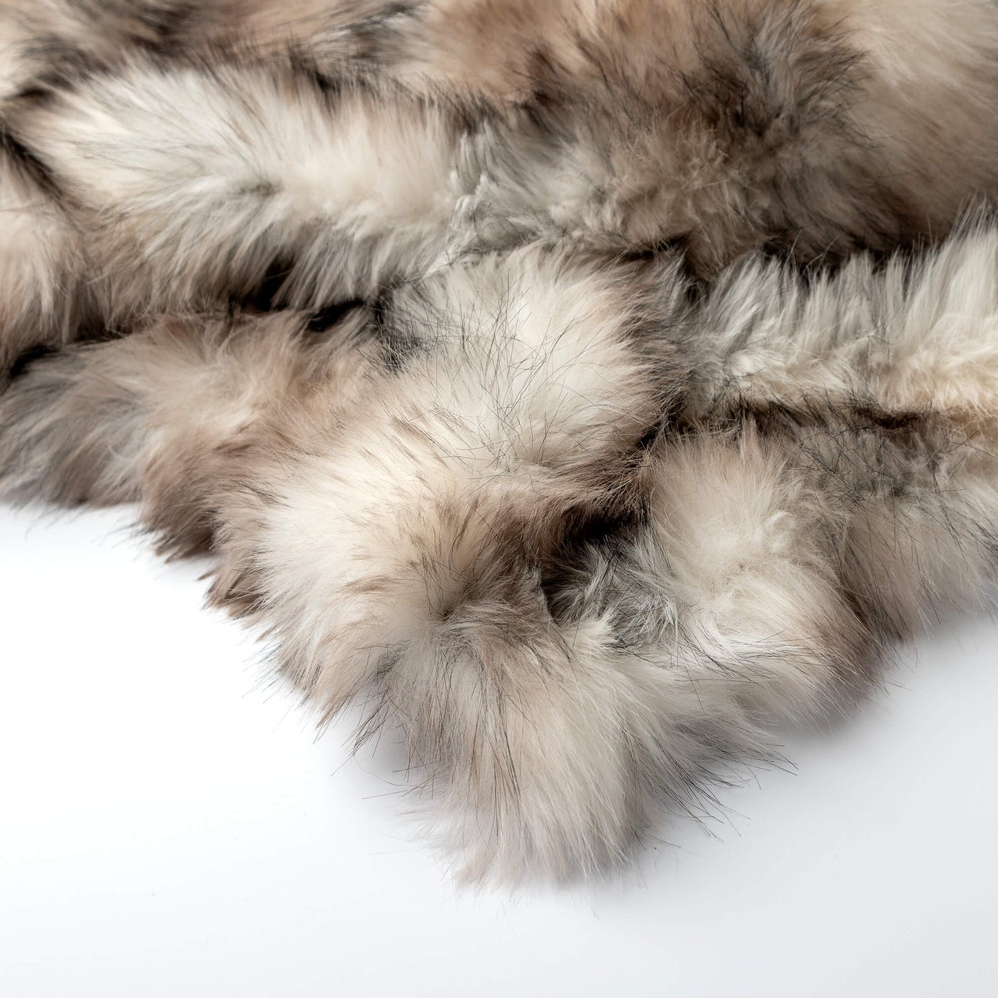Ghislaine Plaid - Interior pieces